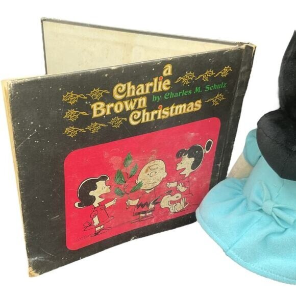 Vintage "A Charlie Brown Christmas" Book & Lucy Plush Doll Set - Picture 4 of 8